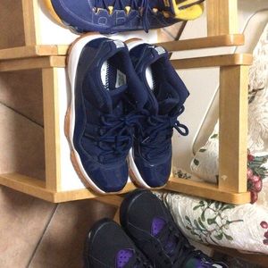 3 pairs of Jordan’s